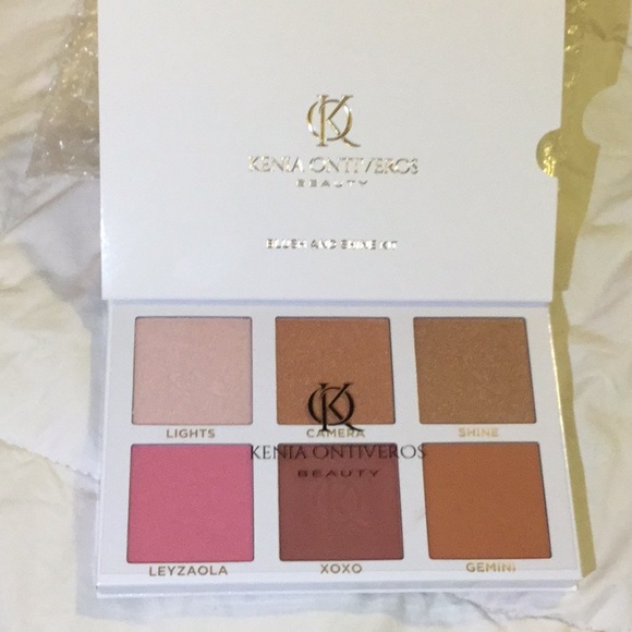 Kenia Ontiveros Beauty Blush and Shine Kit - Picture 1 of 12